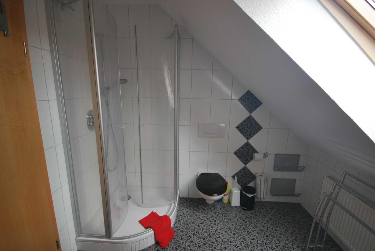 Ferienwohnung Rossis Nuest, 31516 Uplengen Екстер'єр фото
